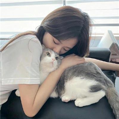 抢枕头